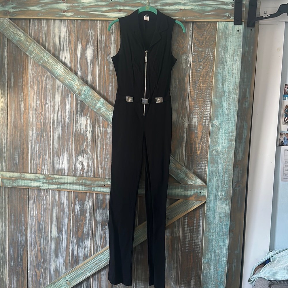 Faux Versace Black Jumpsuit. Zipper front, very comfortable and sexy 🔥🔥